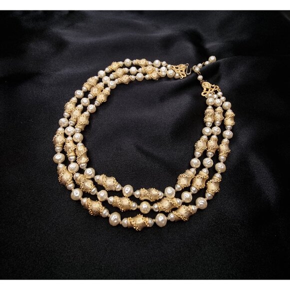 Vintage Trifari Gold-Tone & Pearl 3-Strand Necklace Elegant Statement Jewelry - Picture 4 of 5